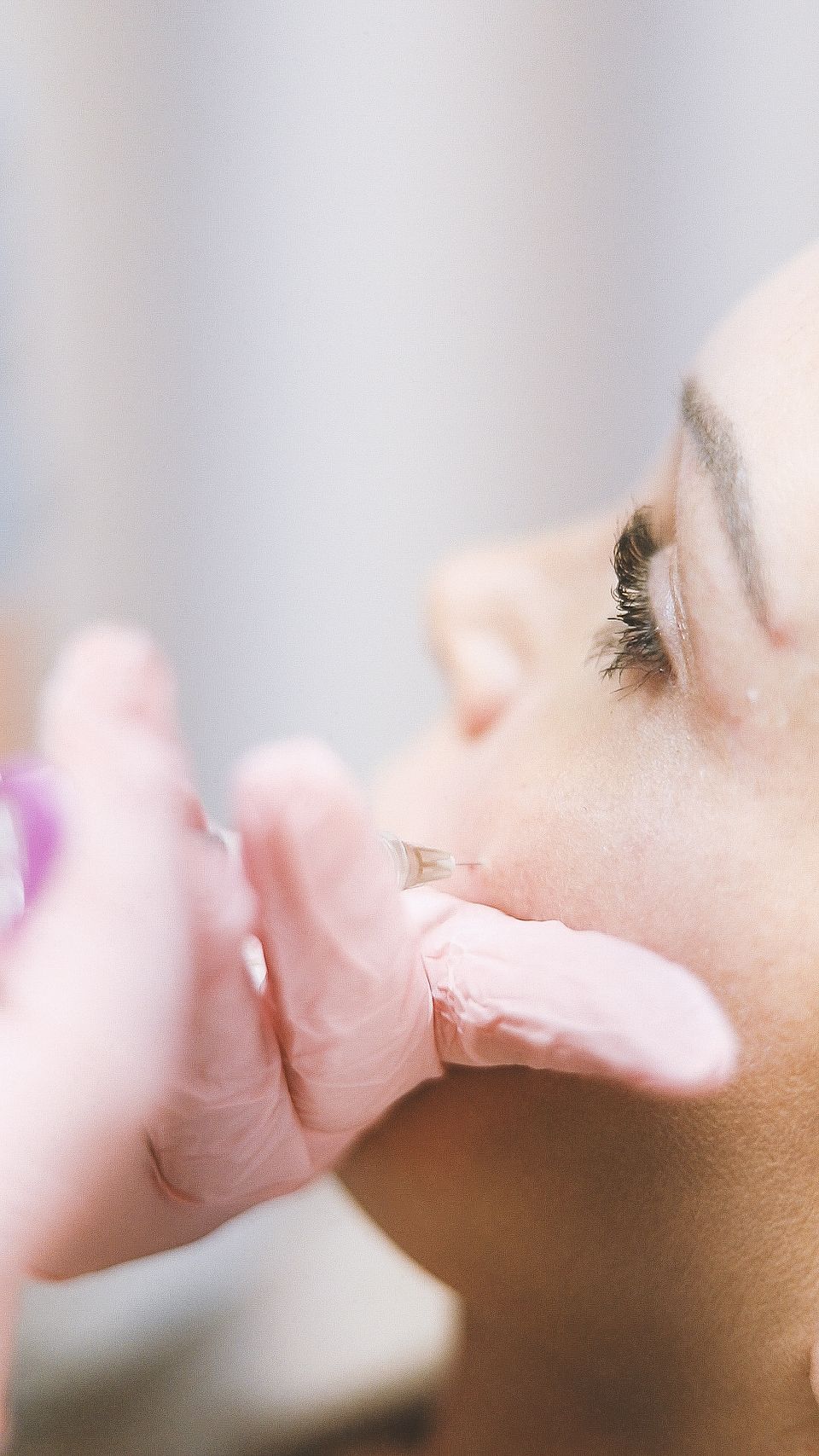 Cheek-injection close-up