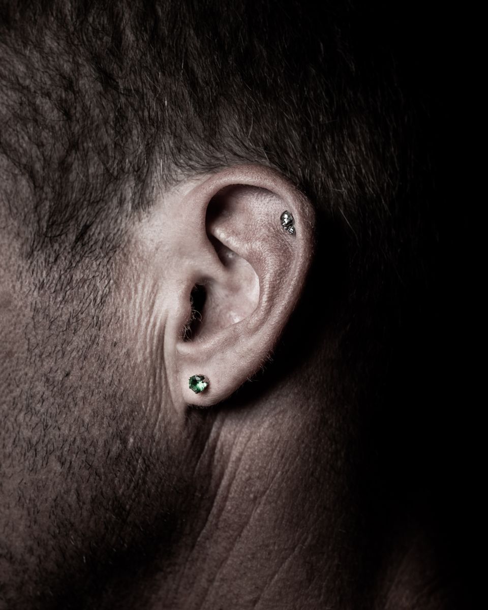 Ear-jewelry detail